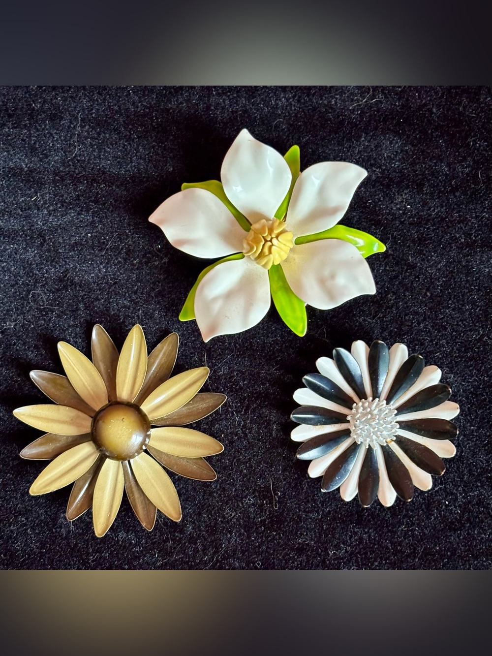 Vintage Enamel Flower Brooch Lot – 3 Retro Floral Pins